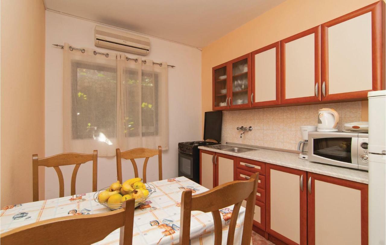 2 Bedroom Cozy Apartment In มารีนา ภายนอก รูปภาพ