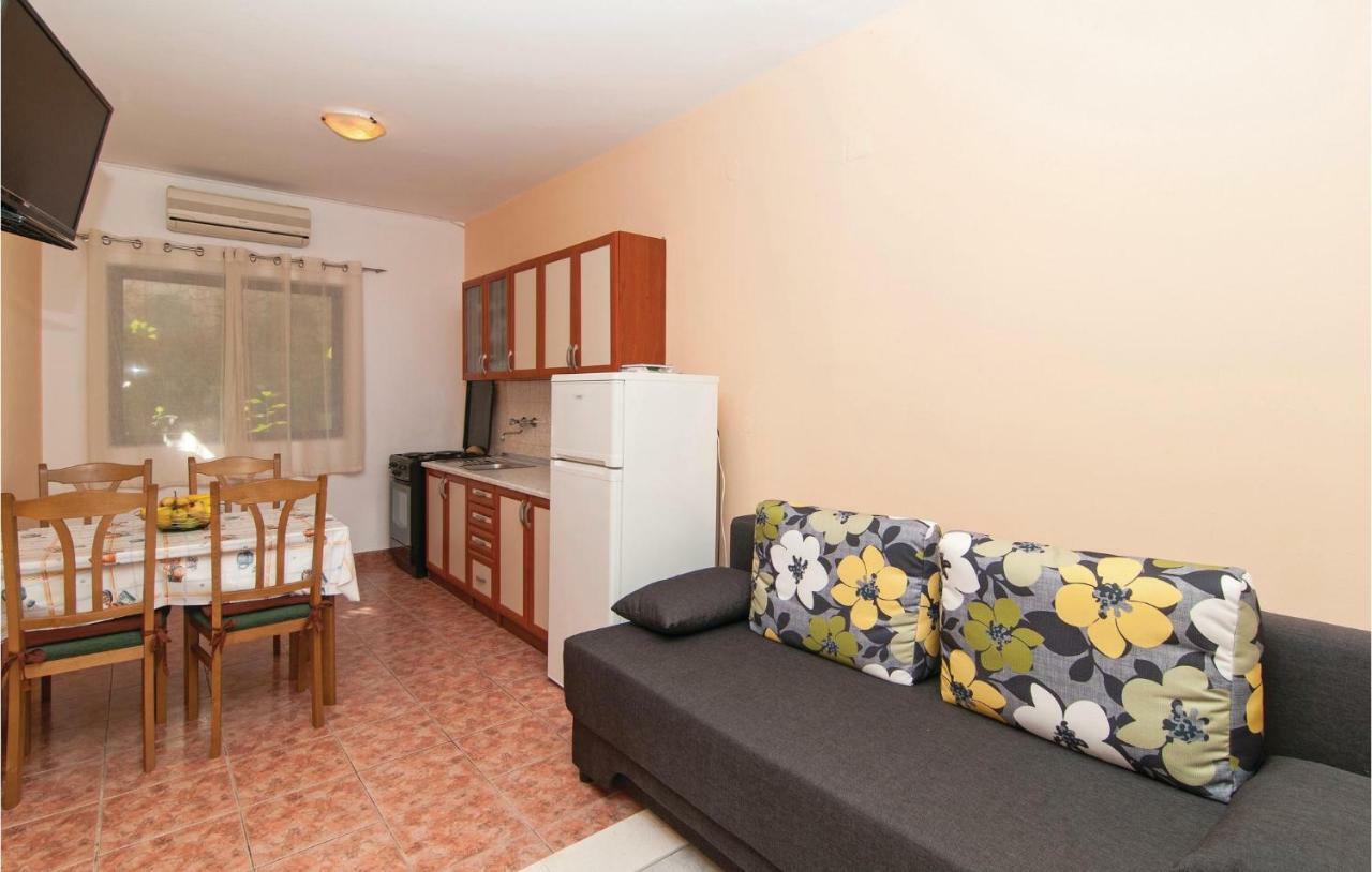 2 Bedroom Cozy Apartment In มารีนา ภายนอก รูปภาพ
